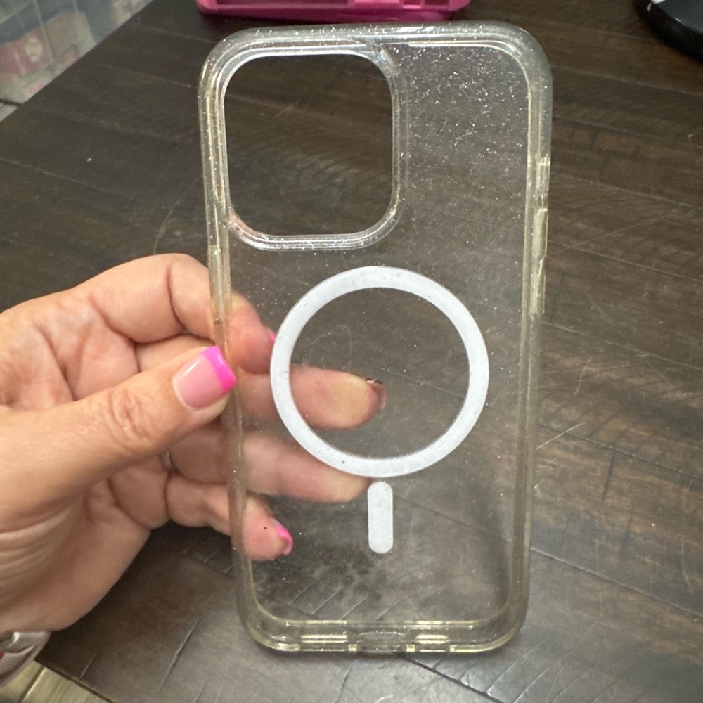 Clear Phone Case with MagSafe Compatibility 
iPhone 15 Pro Max